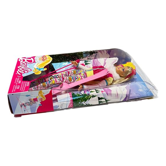 Barbie Doll Set I Can Be Skier and Winter Wonderland Ski Accessory Case New 2011 - Picture 4 of 11
